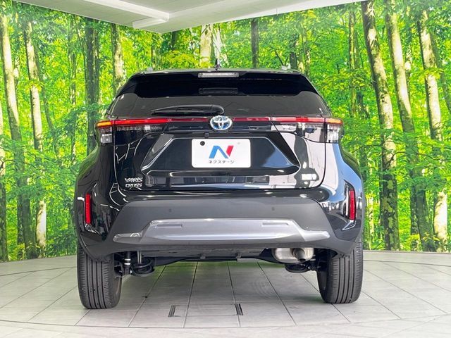 TOYOTA YARIS CROSS HYBRID 2023