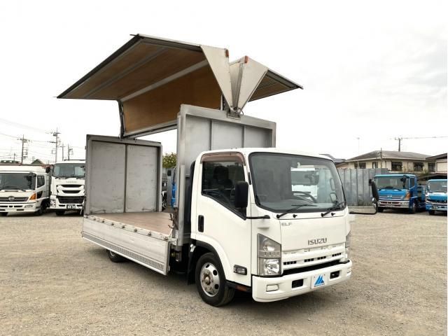 ISUZU ELF 2013