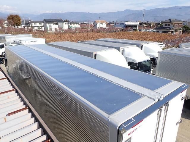 MITSUBISHI FUSOU SUPER GREAT 2025