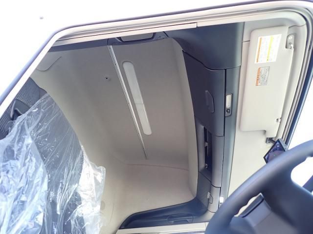 MITSUBISHI FUSOU SUPER GREAT 2025