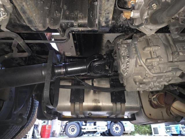 MITSUBISHI FUSOU SUPER GREAT 2014