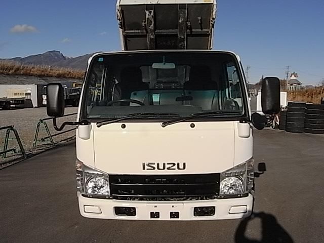 ISUZU ELF 2012