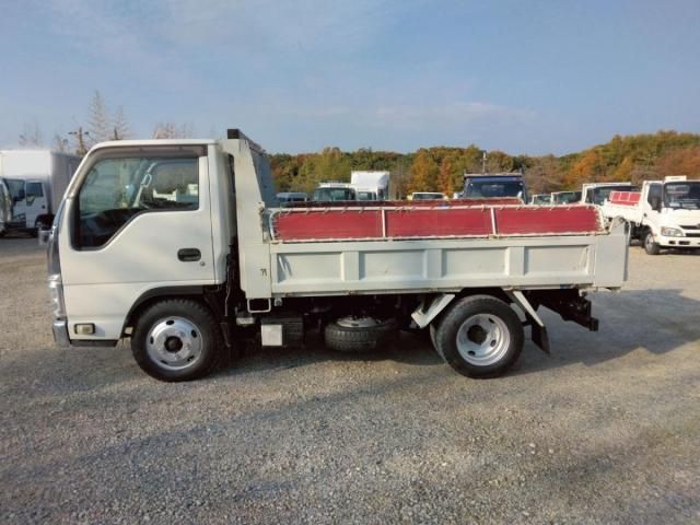 ISUZU ELF 2013