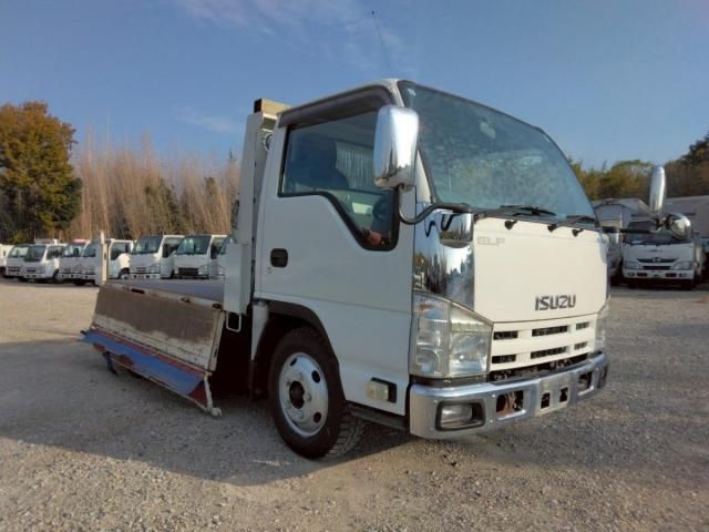 ISUZU ELF 2013