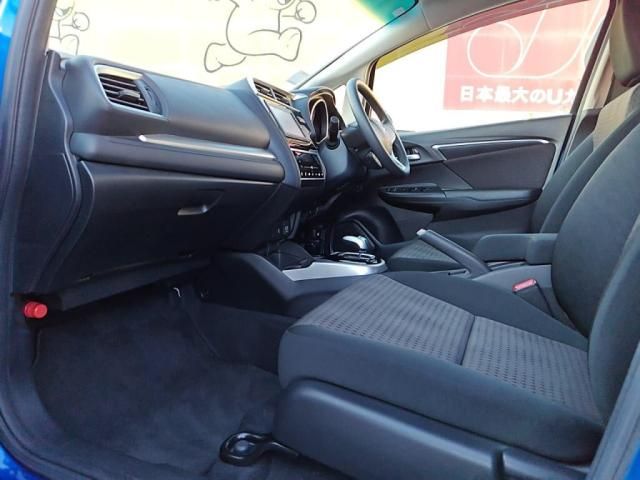 HONDA FIT HYBRID 2019