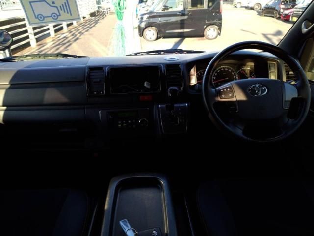 TOYOTA HIACE van 2WD 2019