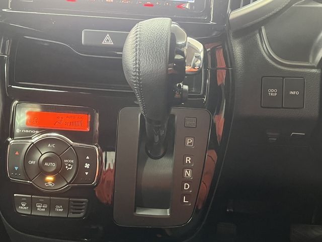 MITSUBISHI DELICA D:2 CUSTOM 4WD 2018