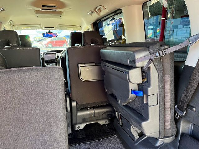 NISSAN SERENA  S-HYBRID 2019