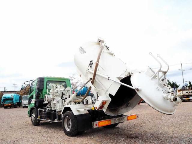 MITSUBISHI FUSOU FIGHTER 2006