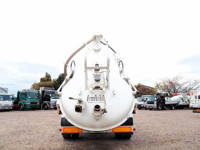 MITSUBISHI FUSOU FIGHTER 2006