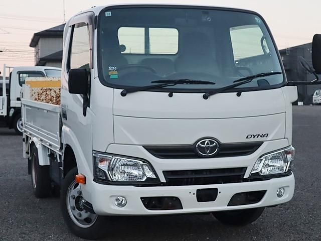 TOYOTA DYNA 2020