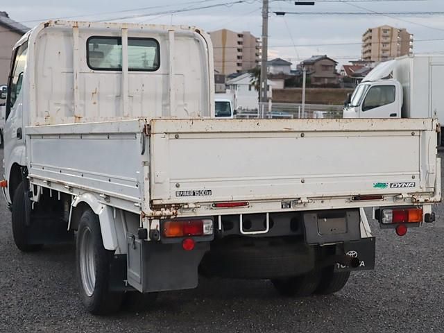 TOYOTA DYNA 2016