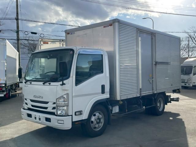 ISUZU ELF 2018