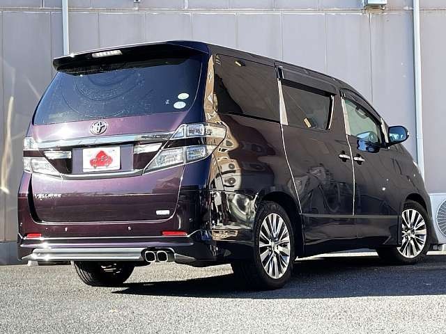 TOYOTA VELLFIRE 2013