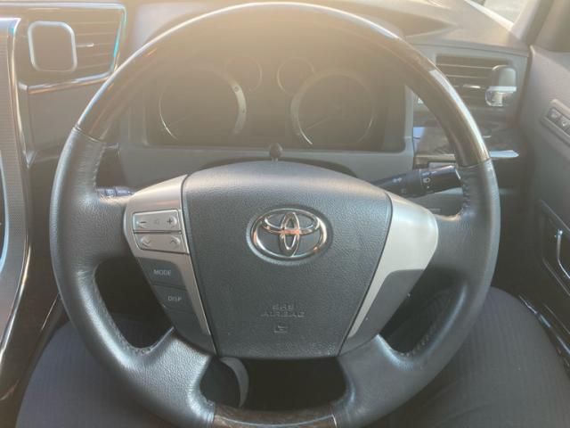 TOYOTA VELLFIRE 2012