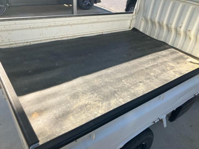 DAIHATSU HIJET truck 4WD 2003