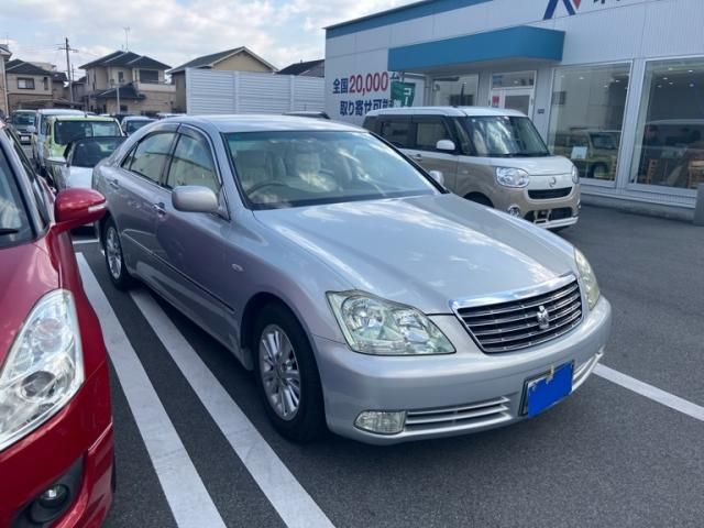 TOYOTA CROWN sedan 2004