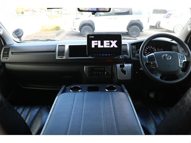 TOYOTA HIACE wagon 4WD 2022