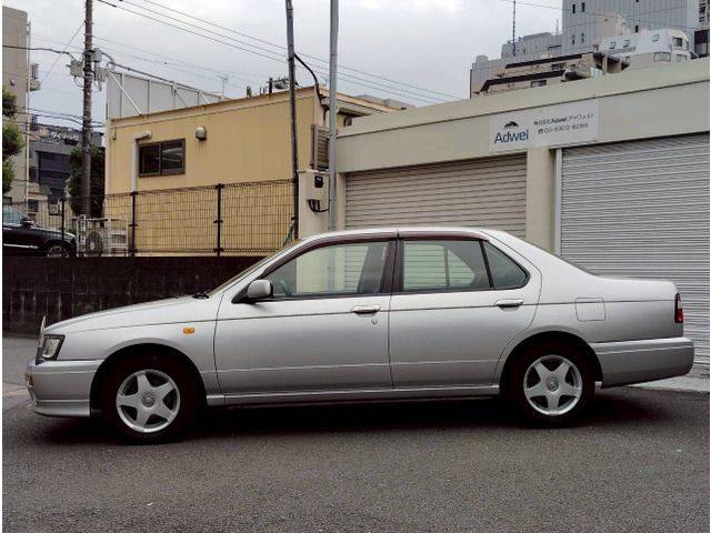 NISSAN BLUEBIRD sedan 1999