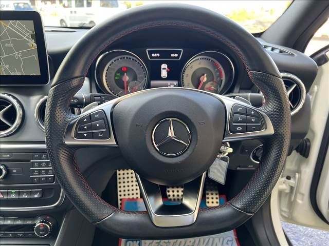 MERCEDES BENZ MERCEDES BENZ GLA class 2016