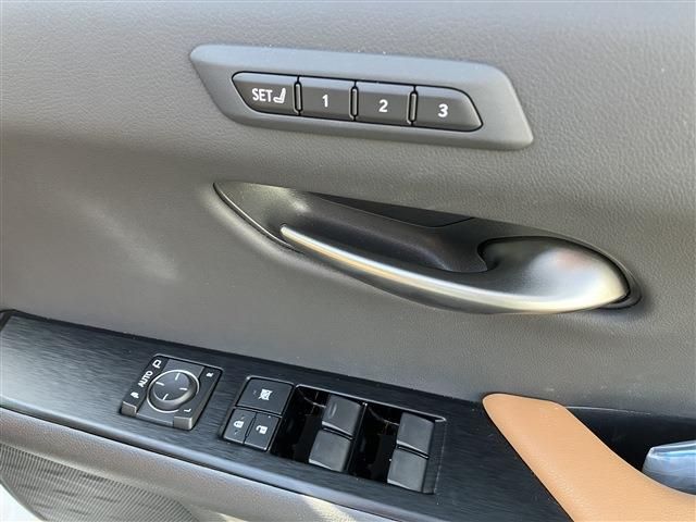 TOYOTA LEXUS UX250h 2022