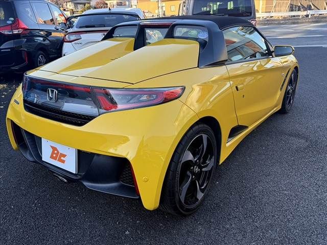 HONDA S660 2015