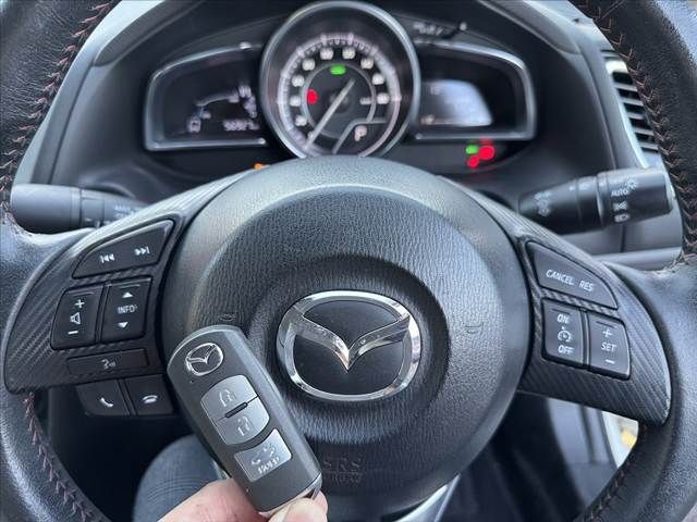 MAZDA AXELA HYBRID 2015