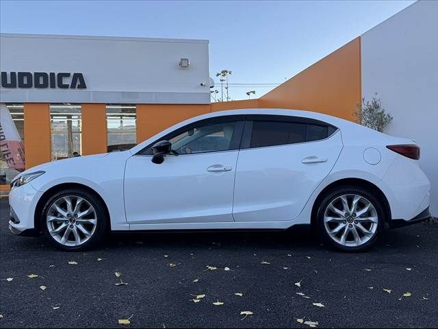 MAZDA AXELA HYBRID 2015