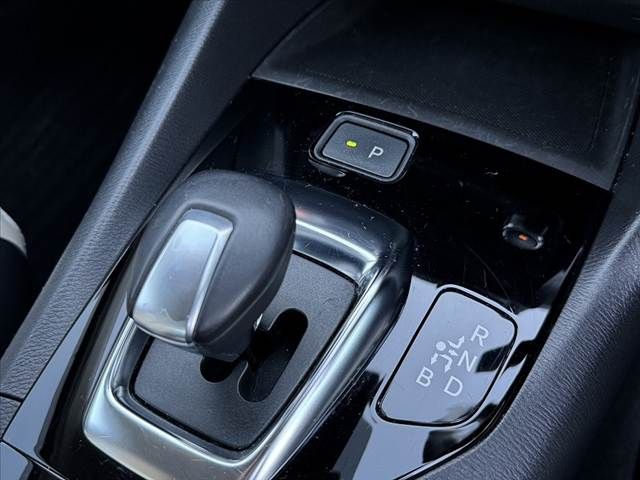 MAZDA AXELA HYBRID 2015