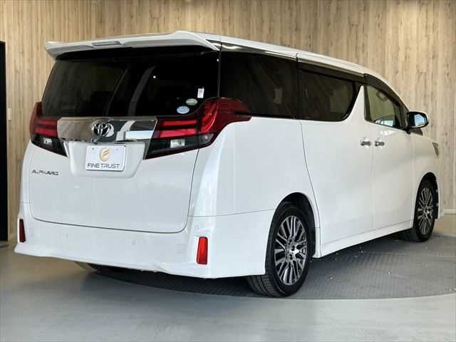 TOYOTA ALPHARD 2015