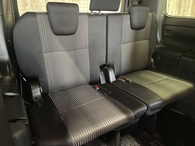 TOYOTA VOXY HYBRID 2020