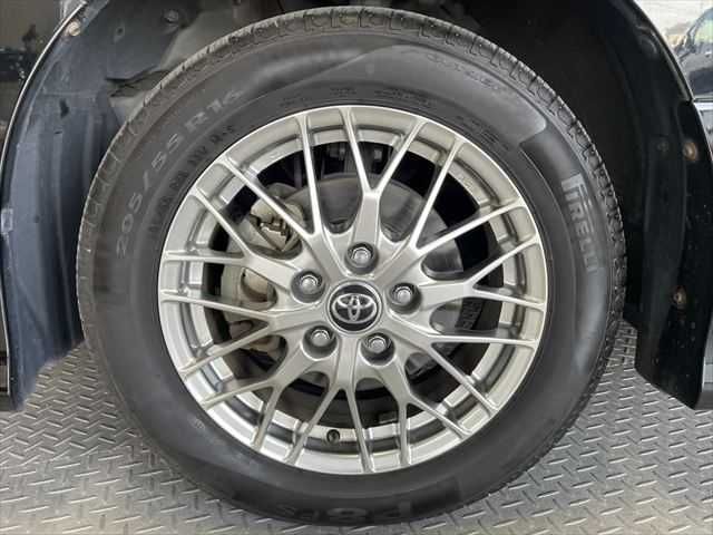 TOYOTA VOXY HYBRID 2020