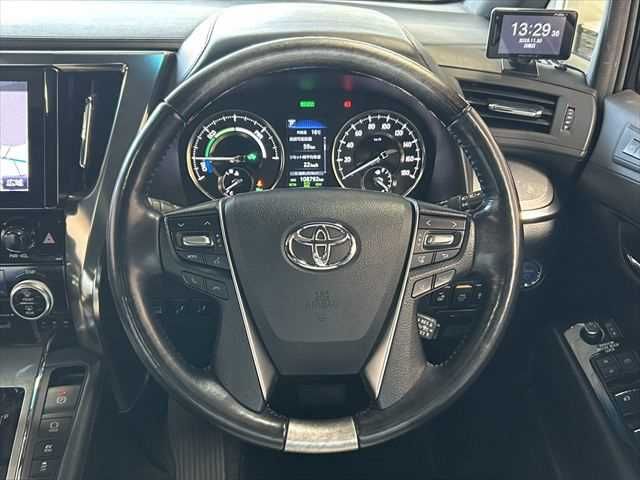 TOYOTA VELLFIRE  HYBRID 4WD 2018