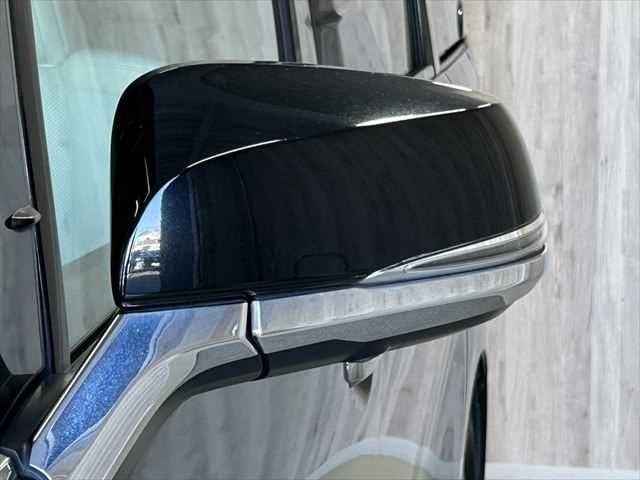 TOYOTA VELLFIRE  HYBRID 4WD 2018