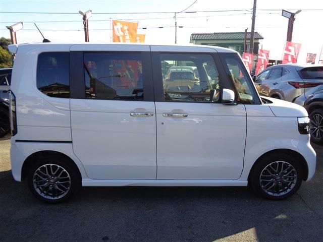 HONDA N BOX CUSTOM 4WD 2024