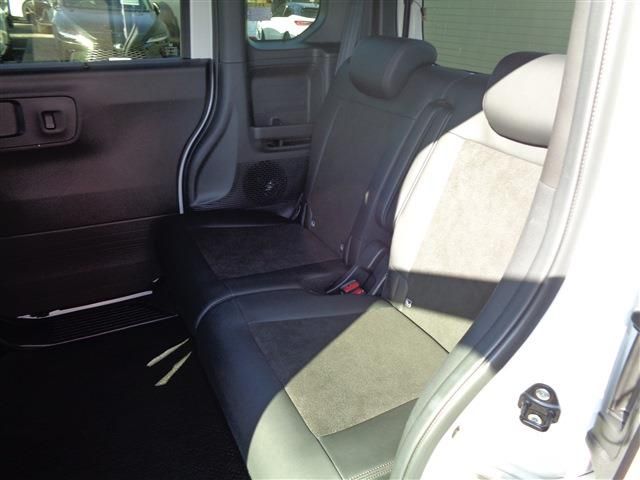 HONDA N BOX CUSTOM 4WD 2024