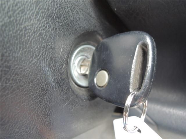 SUZUKI JIMNY 4WD 2002