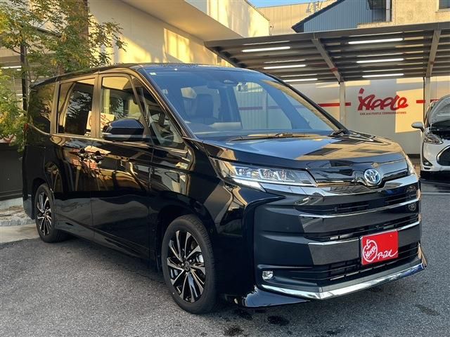 TOYOTA NOAH HYBRID 2024