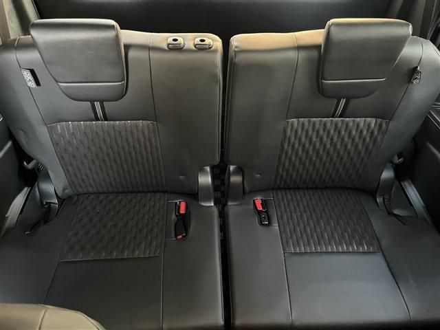 TOYOTA NOAH HYBRID 2024