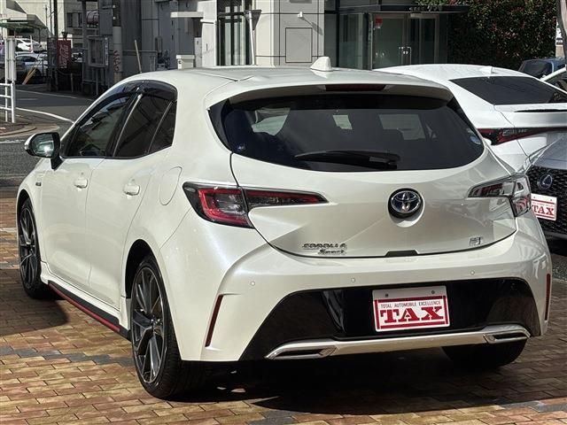 TOYOTA COROLLA SPORT HYBRID 2018