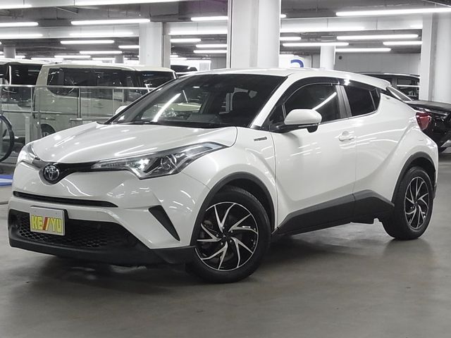 TOYOTA C-HR 2017
