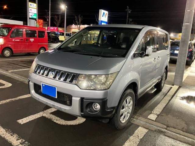 MITSUBISHI DELICA D:5 4WD 2013