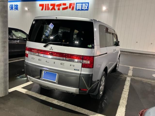 MITSUBISHI DELICA D:5 4WD 2013