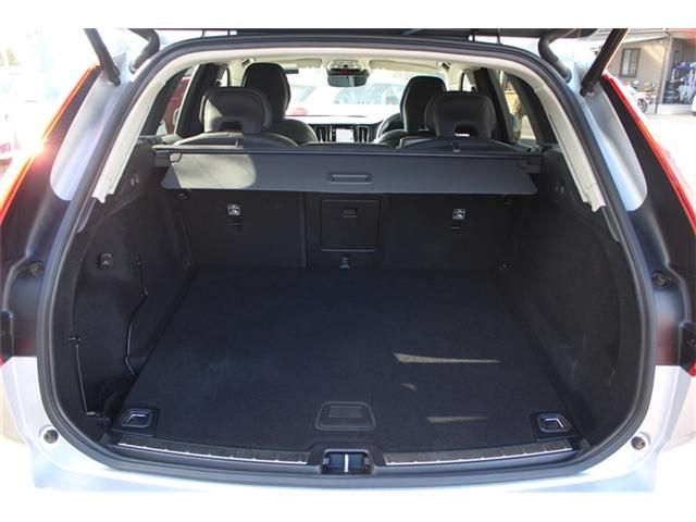 VOLVO VOLVO XC60 2019