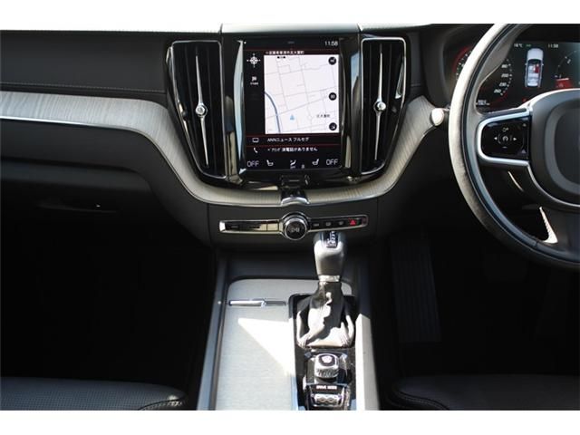 VOLVO VOLVO XC60 2019