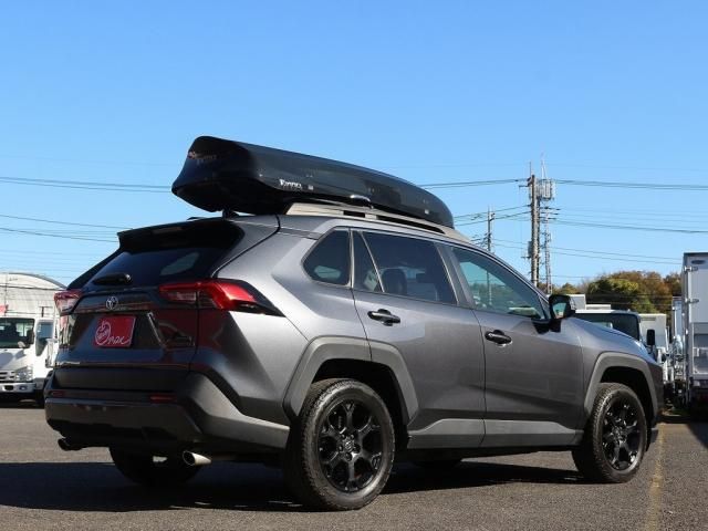 TOYOTA RAV4 4WD 2021