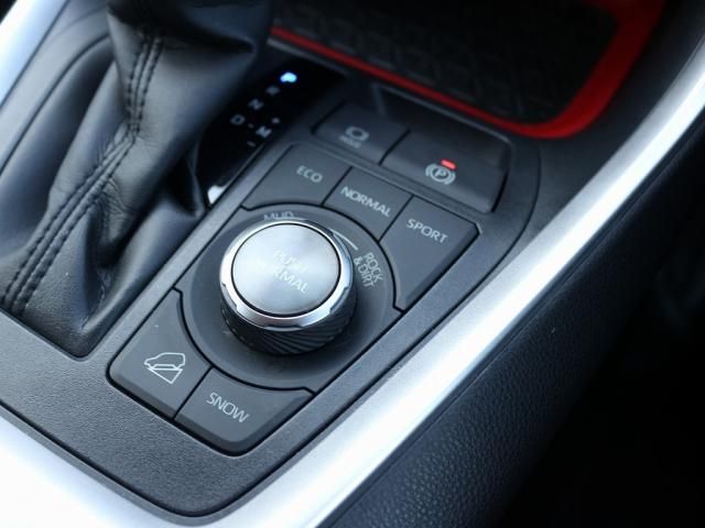 TOYOTA RAV4 4WD 2021