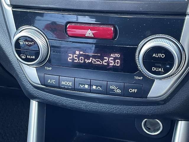 SUBARU FORESTER 2011