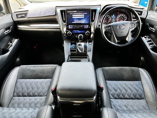 TOYOTA ALPHARD 2016