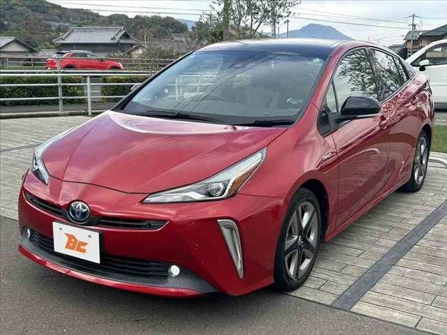 TOYOTA PRIUS 2018